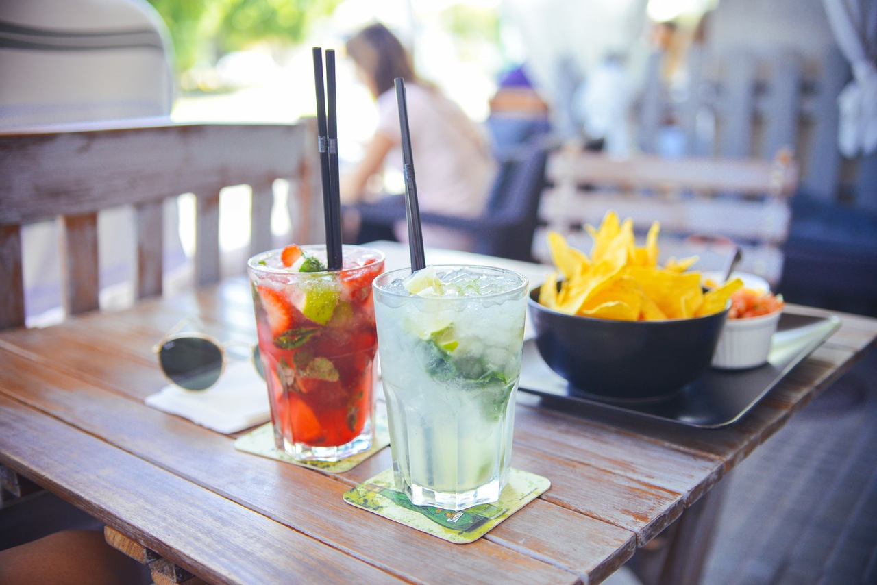 alcohol-bar-drinks-party