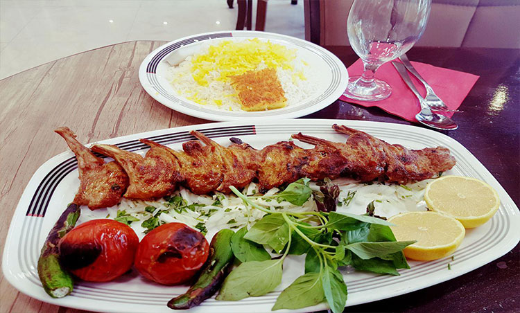 شیشلیک با برنج